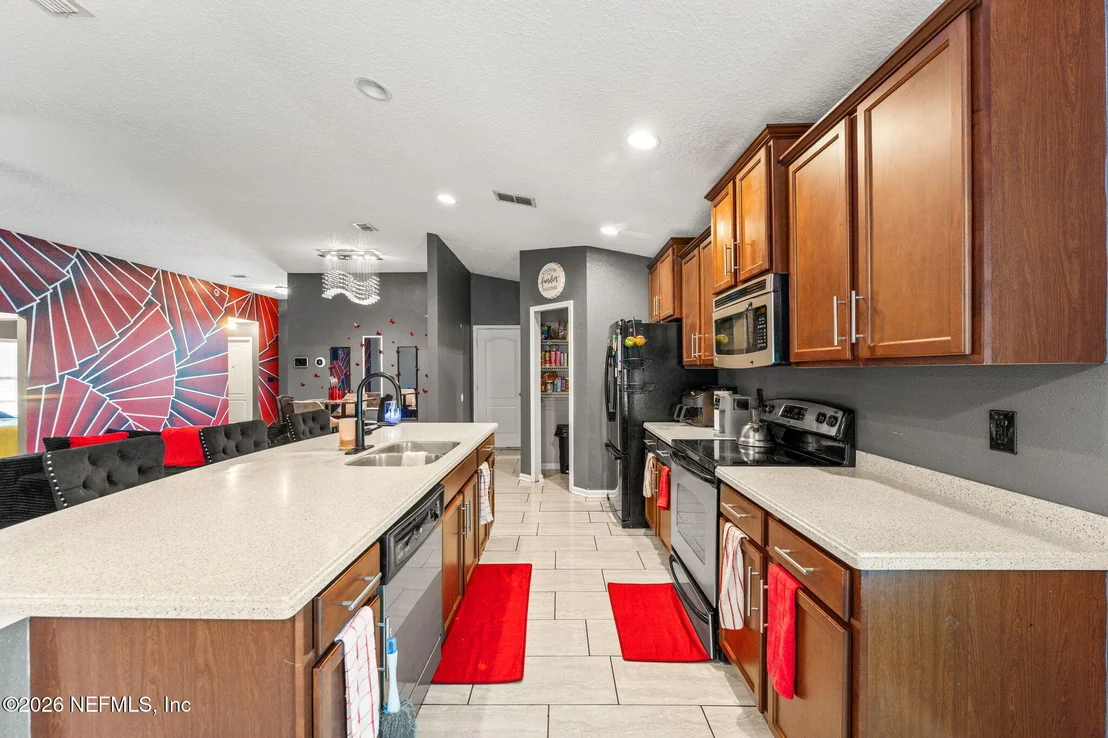 Photo of 5754 ROYALTY Road