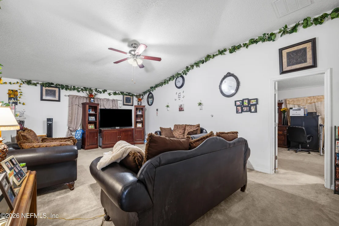 Photo of 97106 YORKSHIRE Drive