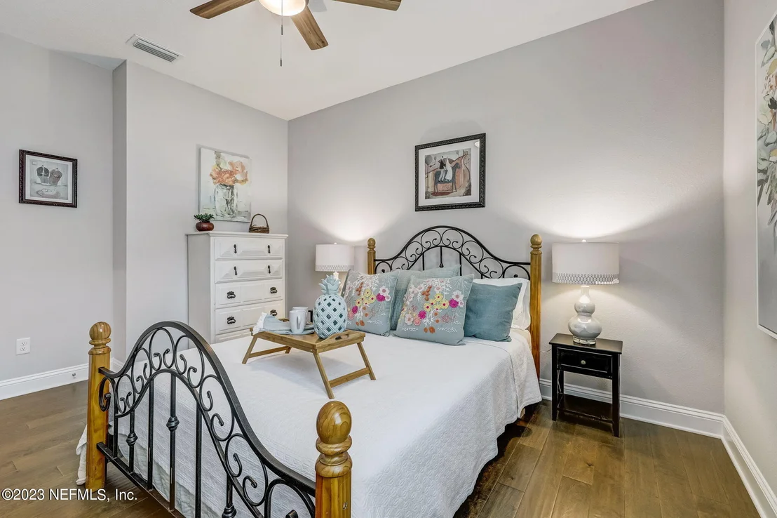 Photo of 214 HOPTREE Place