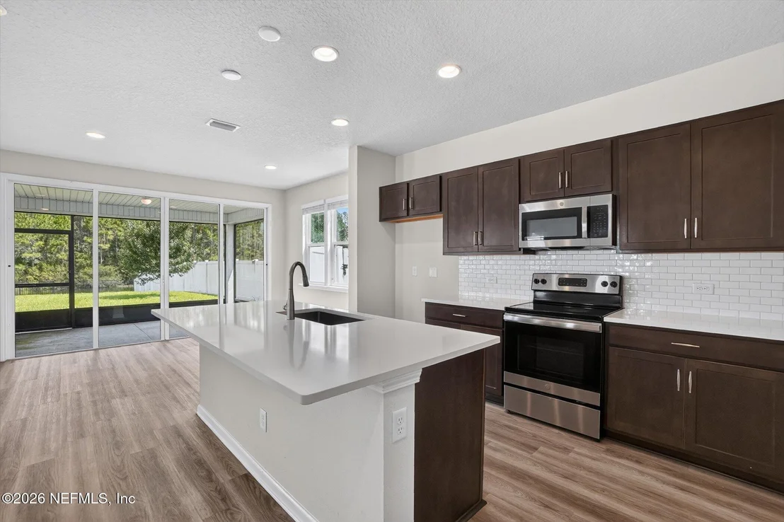 Photo of 4564 PINE RIDGE Parkway