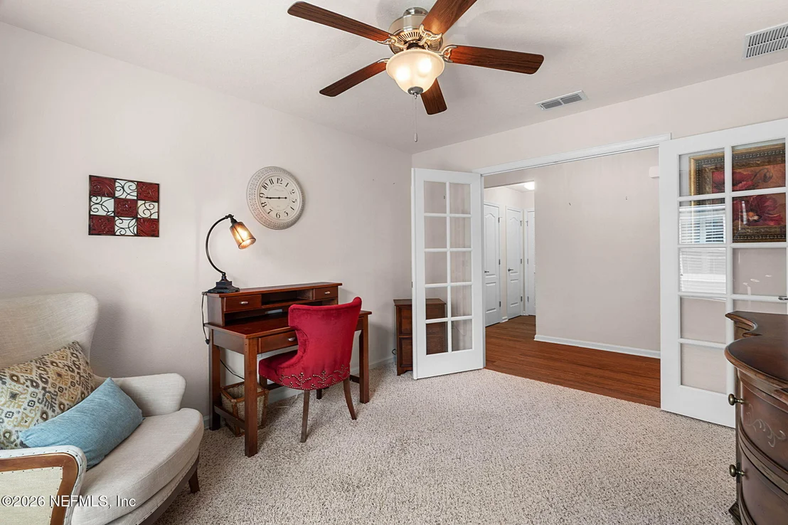 Photo of 332 PALACE Drive