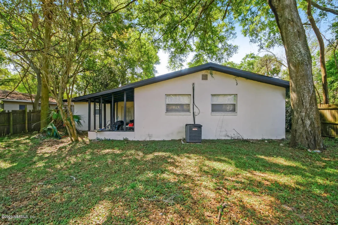 Photo of 5819 WINDERMERE Drive