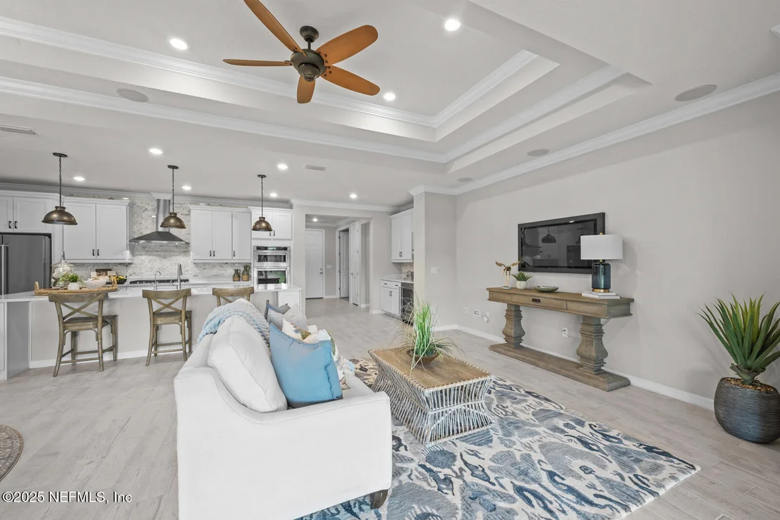Photo of 10737 TOWN VIEW Drive