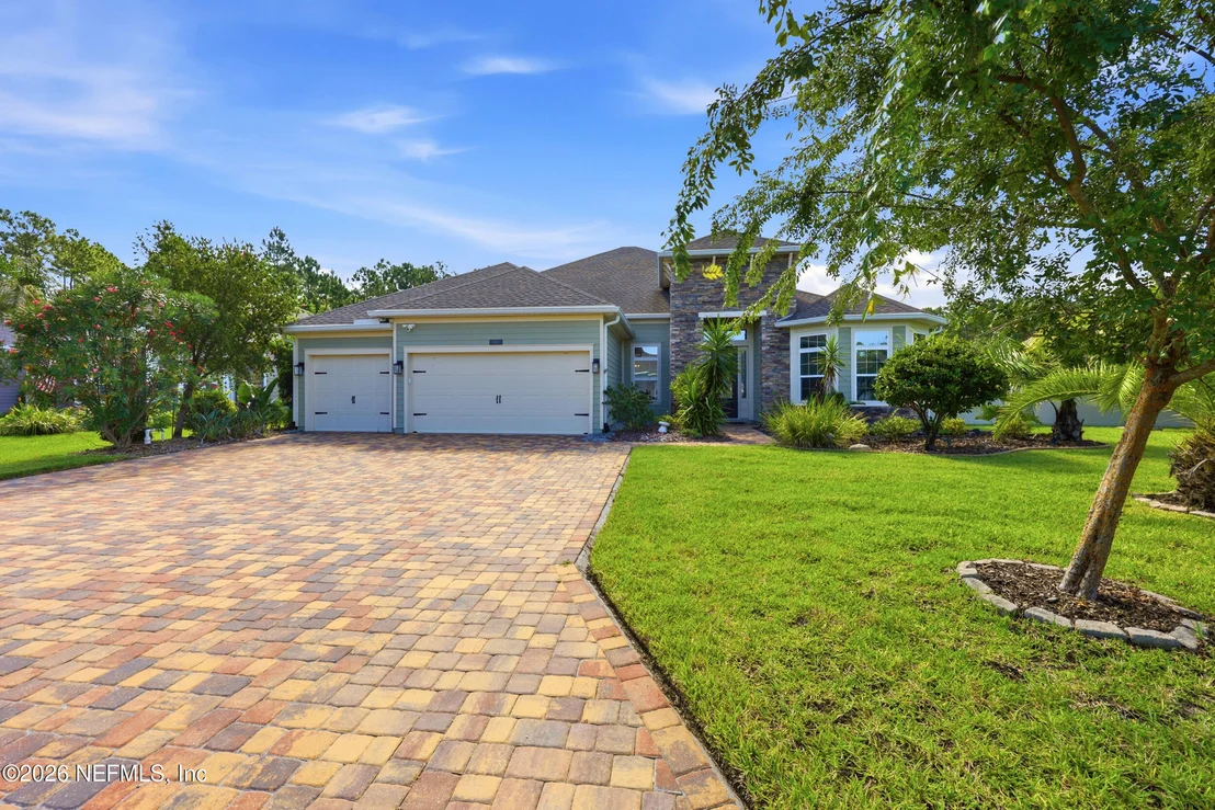 Photo of 44 BRASILLA Avenue