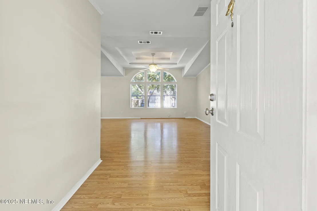 Photo of 324 SHADY OAK Circle