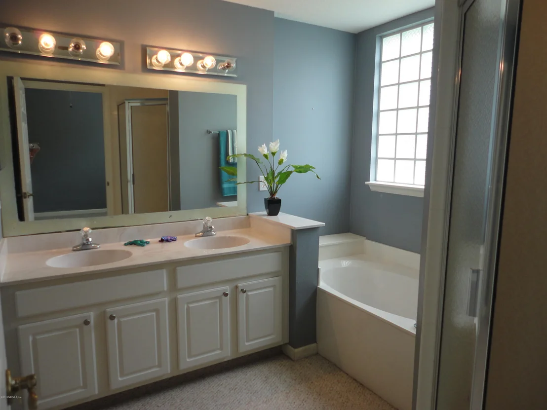 Photo of 203 AUGUSTA Circle