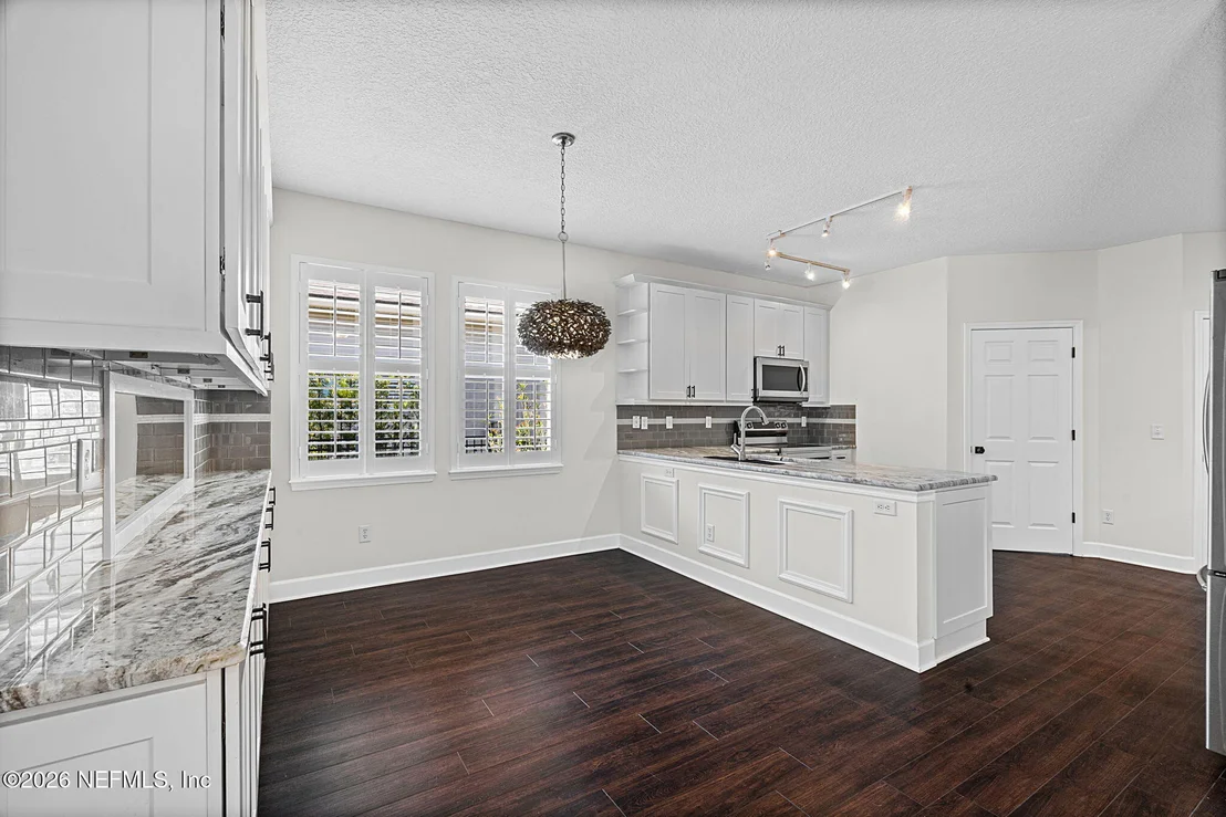 Photo of 2325 LINKS Drive