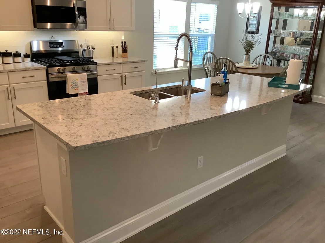 Photo of 48 SUNBERRY Way