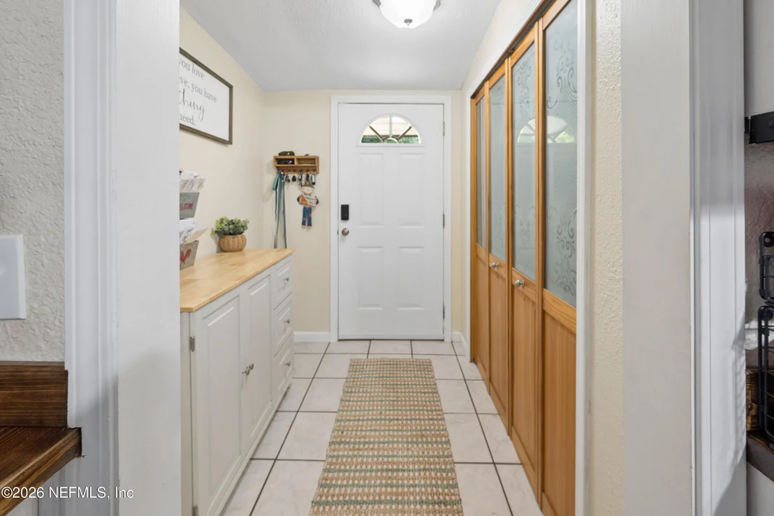 Photo of 10426 SLAY Road