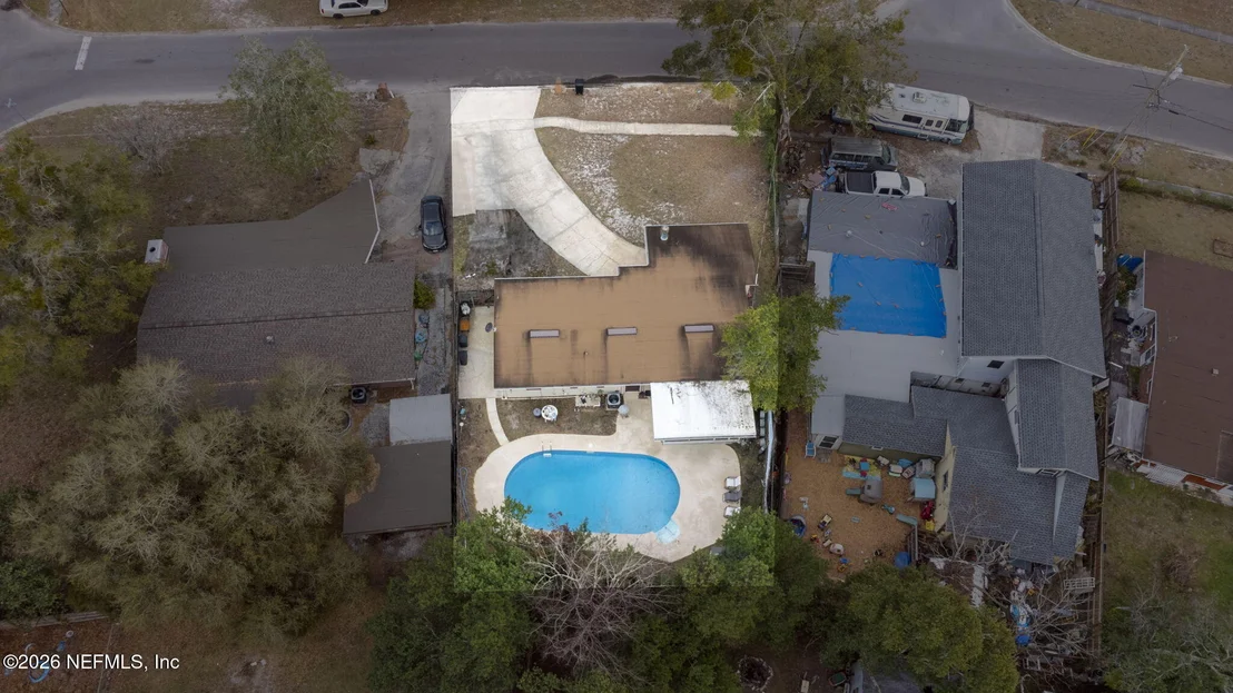 Photo of 431 VALDERIA Drive