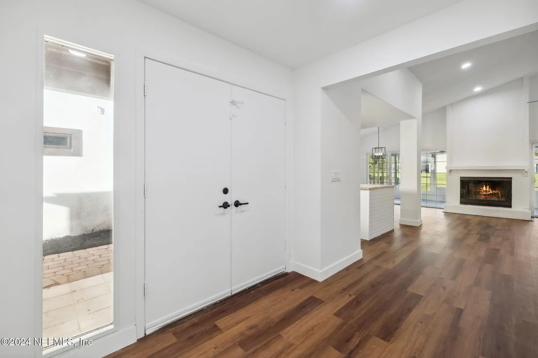 Photo of 7826 LINKSIDE Drive