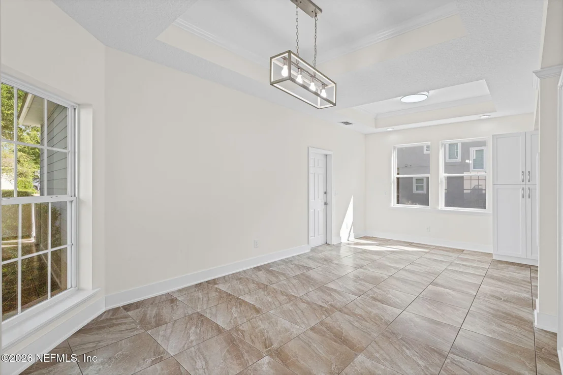 Photo of 620 HOWLAND Drive