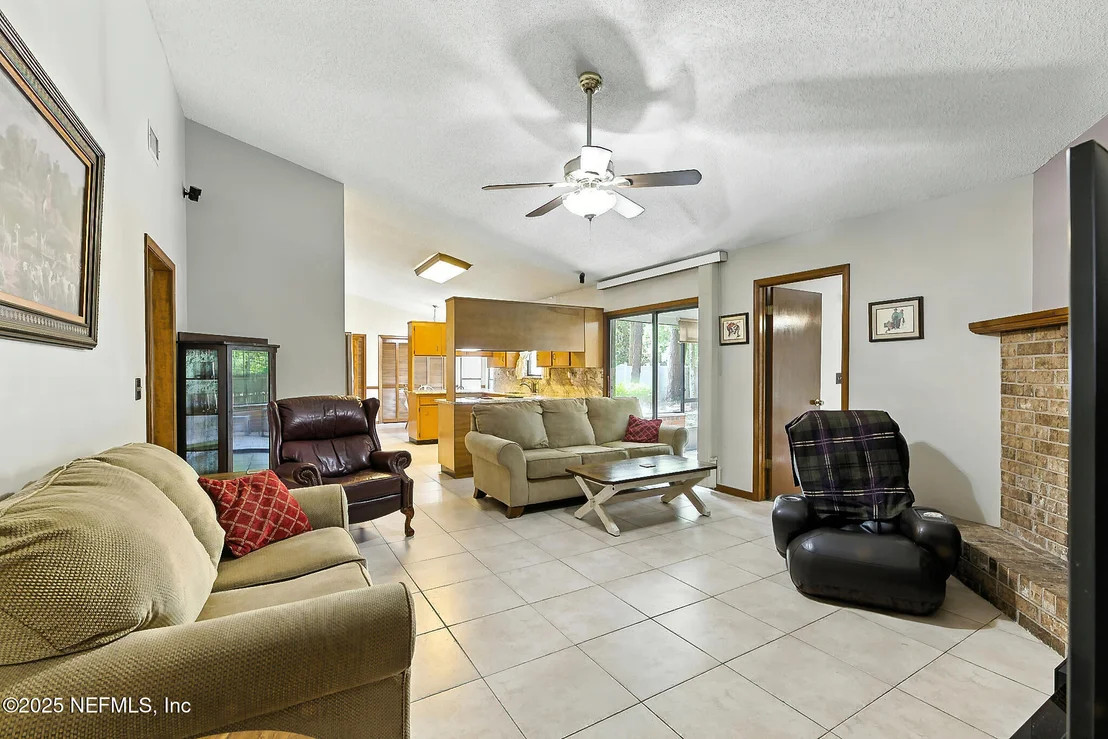 Photo of 440 SEGOVIA Drive
