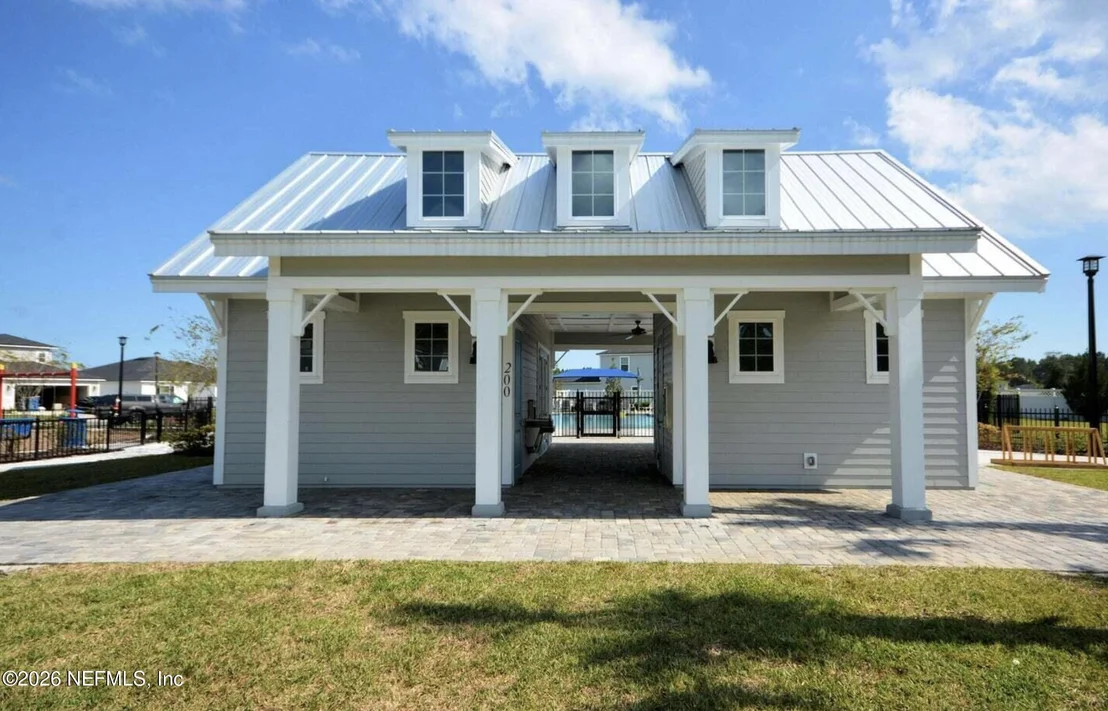 Photo of 52 NEWLAND Court