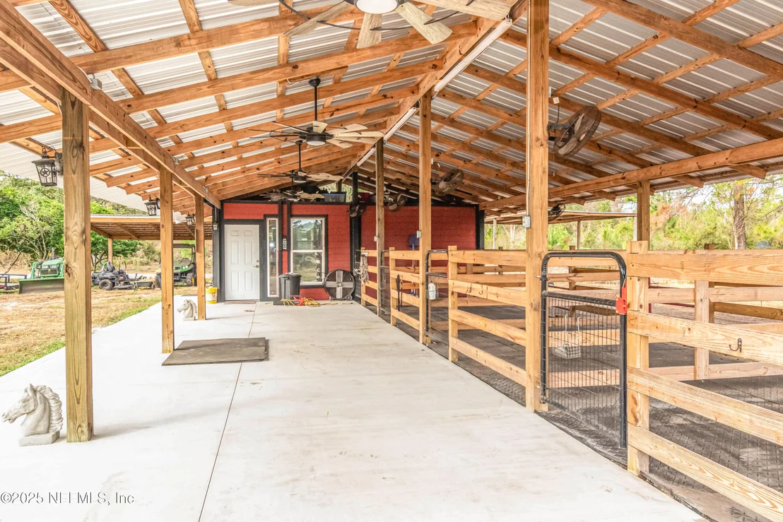 Photo of 8219 MUD LAKE Road