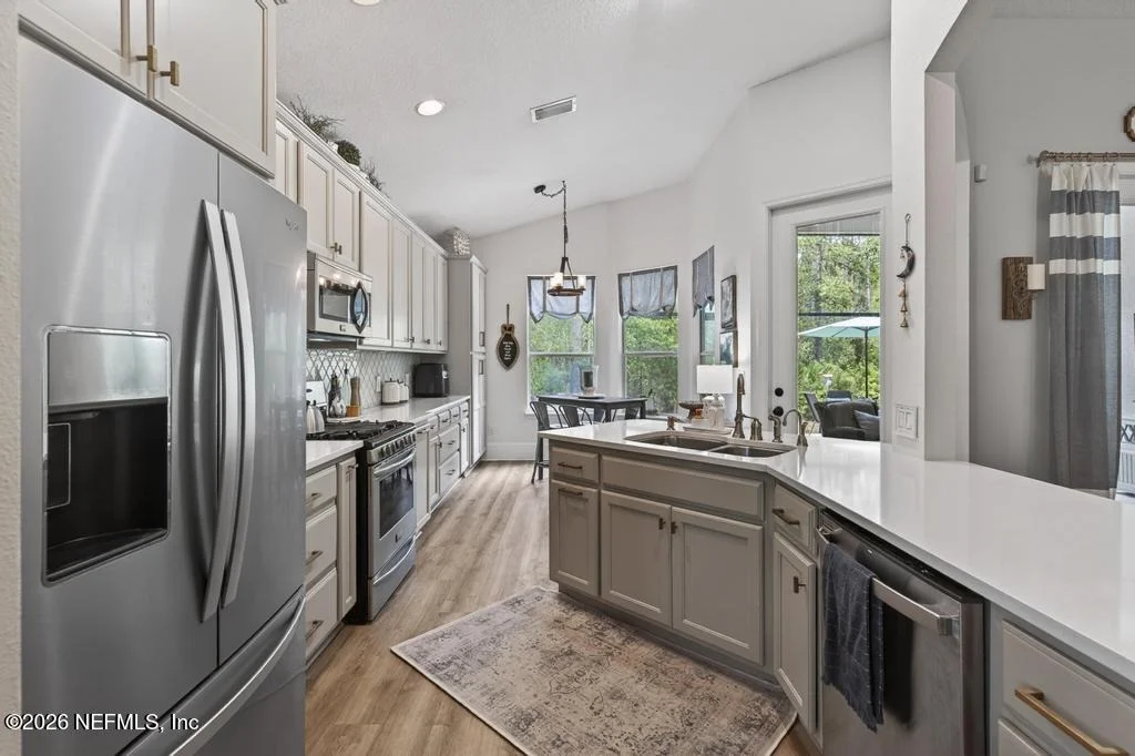 Photo of 3152 E BANISTER Road