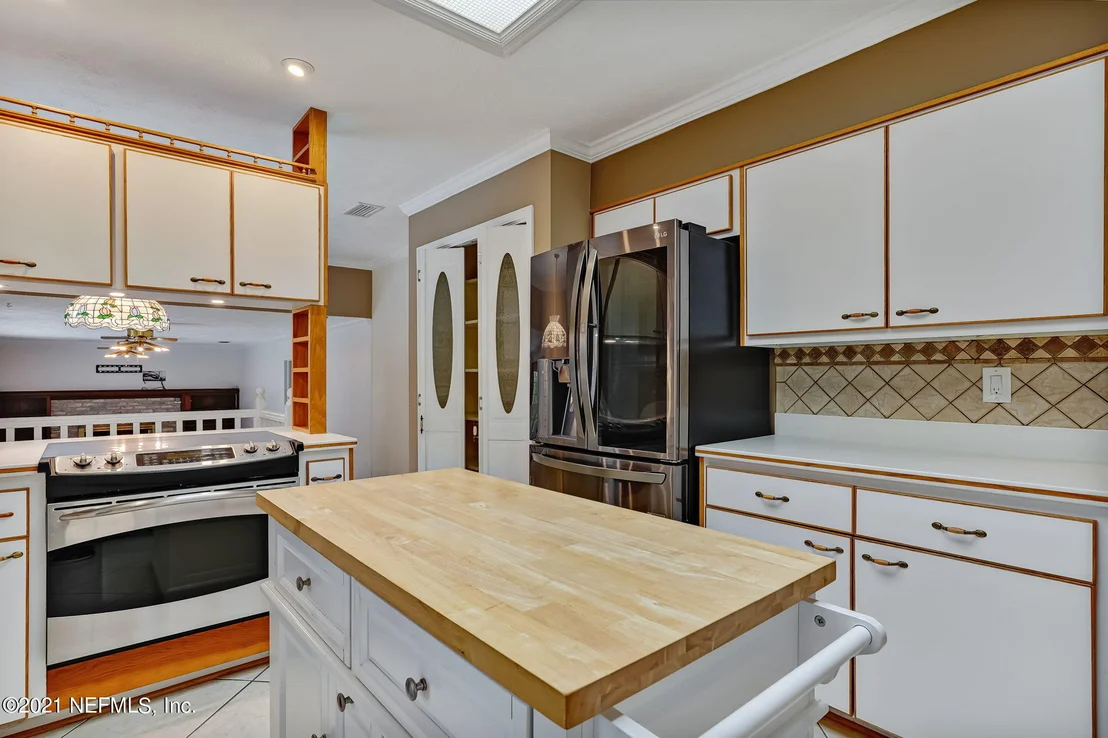 Photo of 11432 RIVER KNOLL Drive