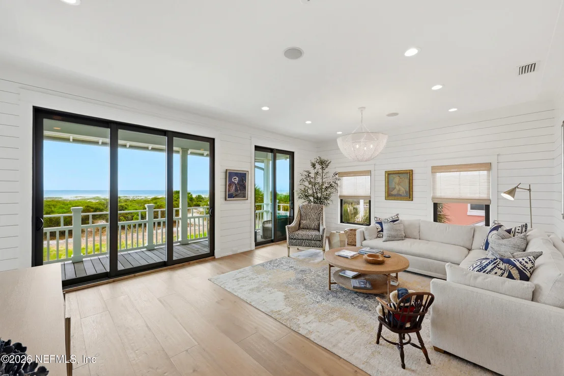 Photo of 688 OCEAN PALM Way