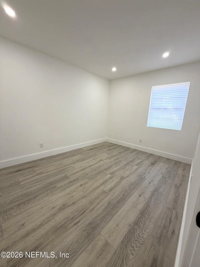 Photo of 5602 LONG ST Street