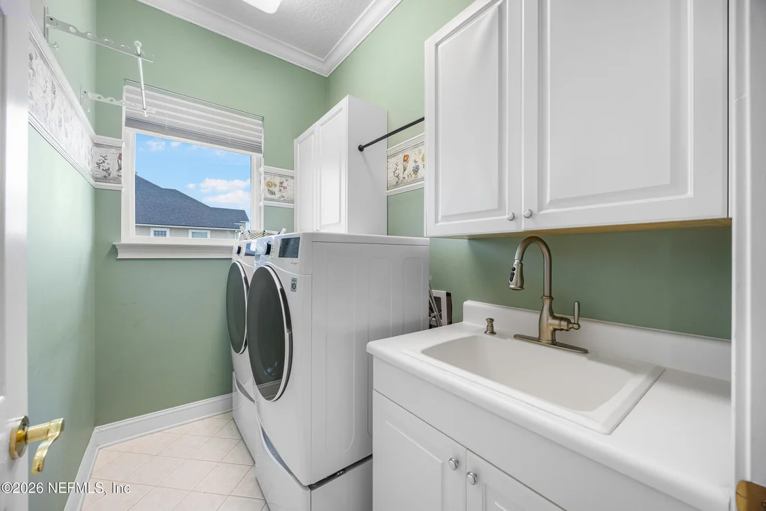 Photo of 7156 RAMOTH Drive
