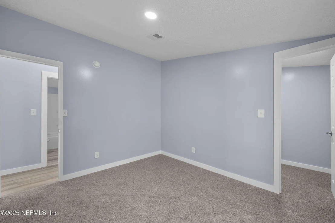 Photo of 117 CHILTON Place