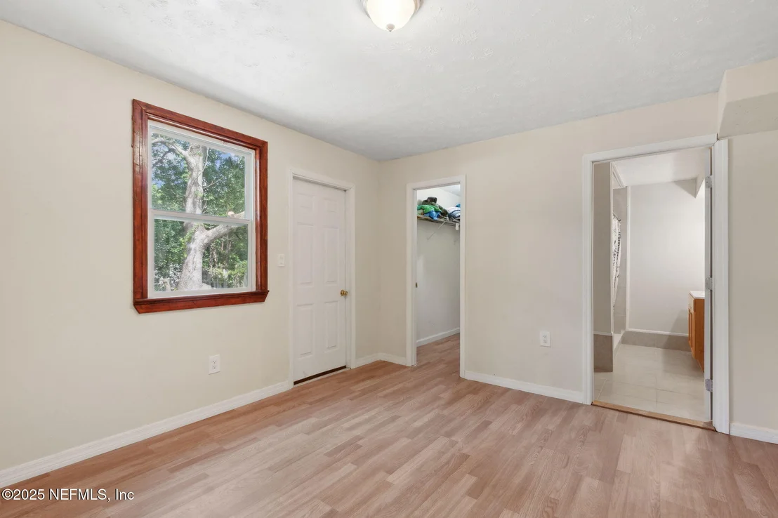 Photo of 8949 8TH Avenue