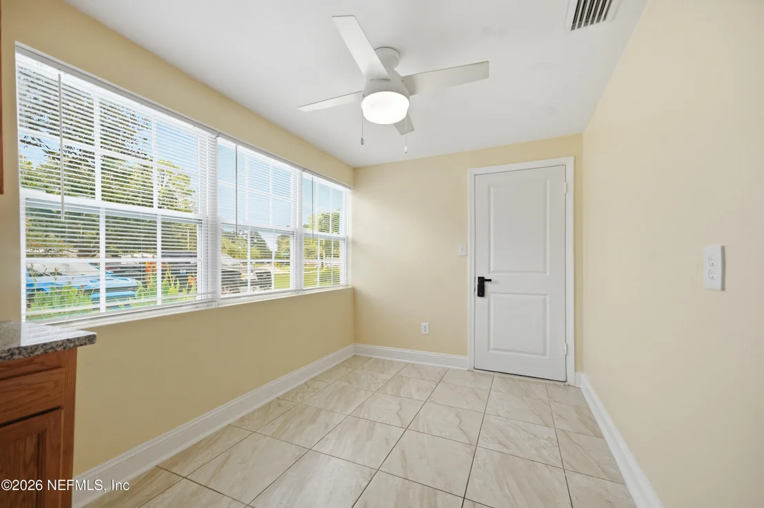 Photo of 5162 SPRING GLEN Road
