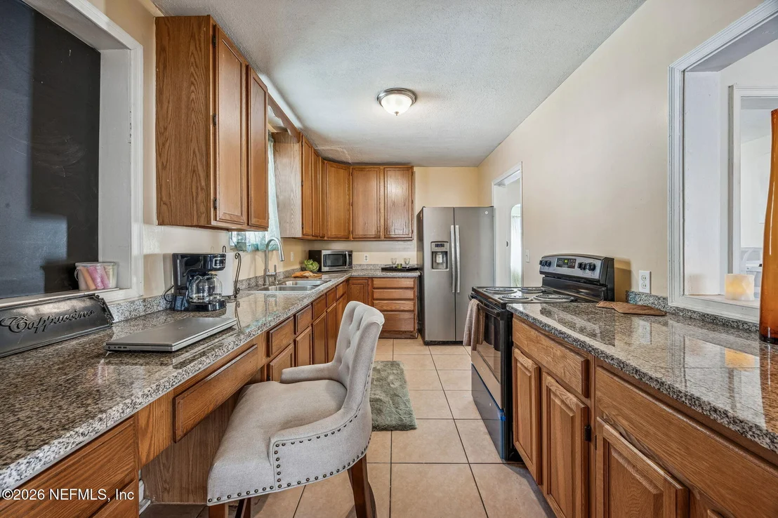 Photo of 426 AIKEN Road