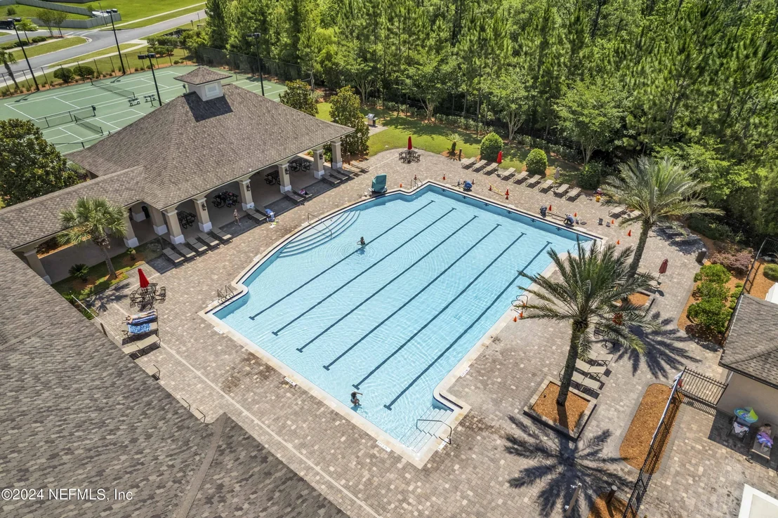 Photo of 65985 EDGEWATER Drive