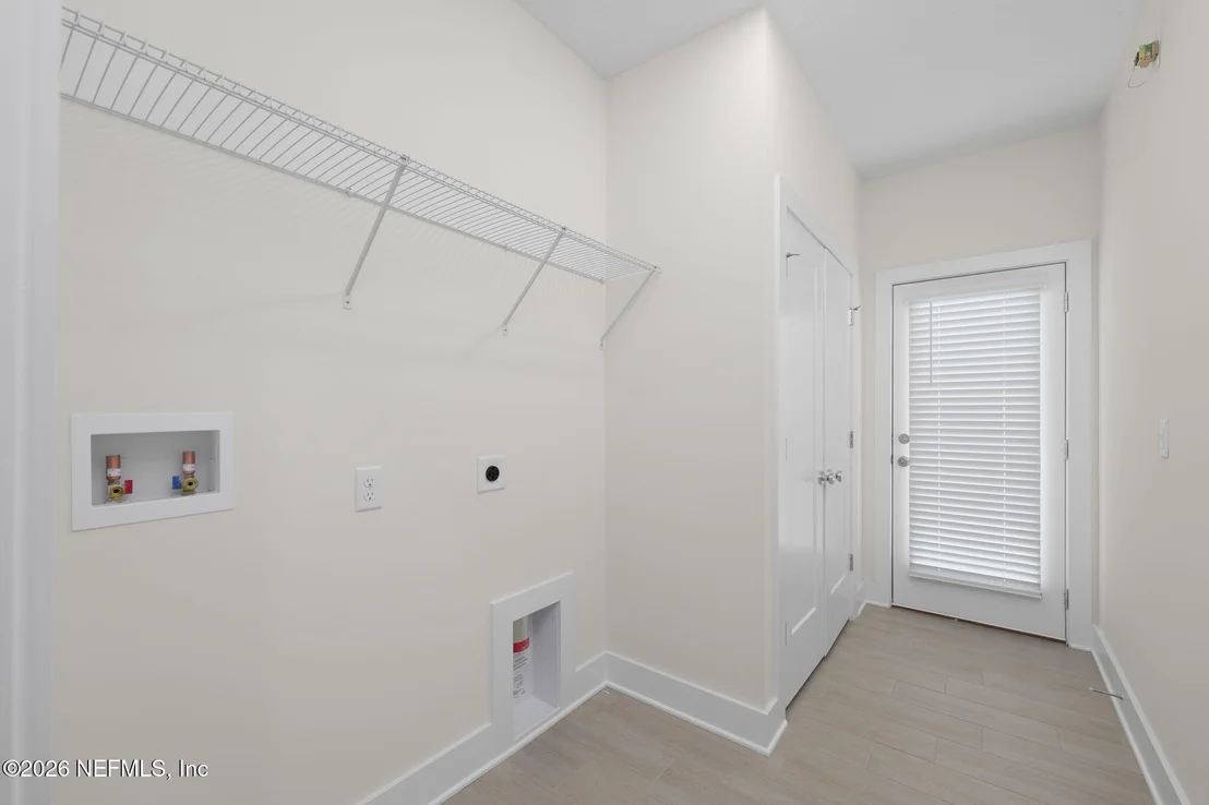 Photo of 882 W 4TH Street