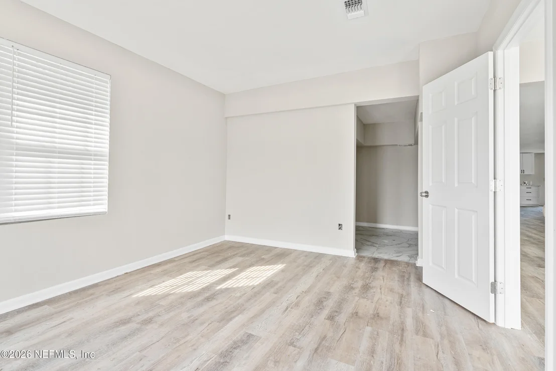 Photo of 5764 HECKSCHER Drive
