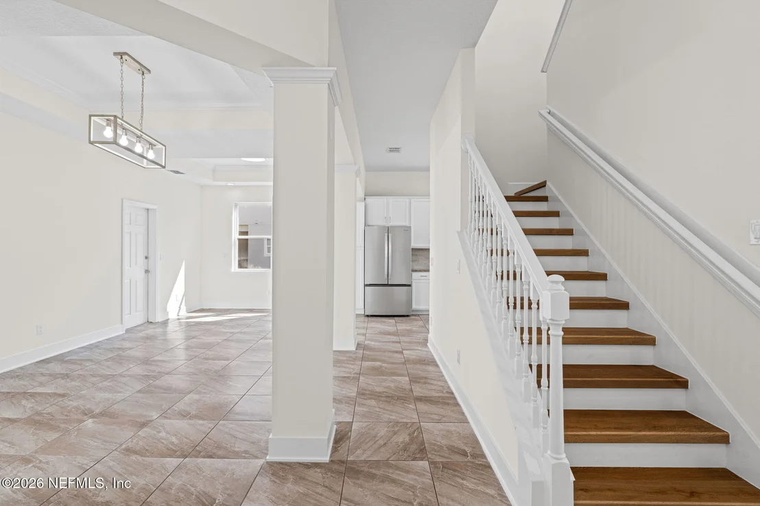Photo of 620 HOWLAND Drive