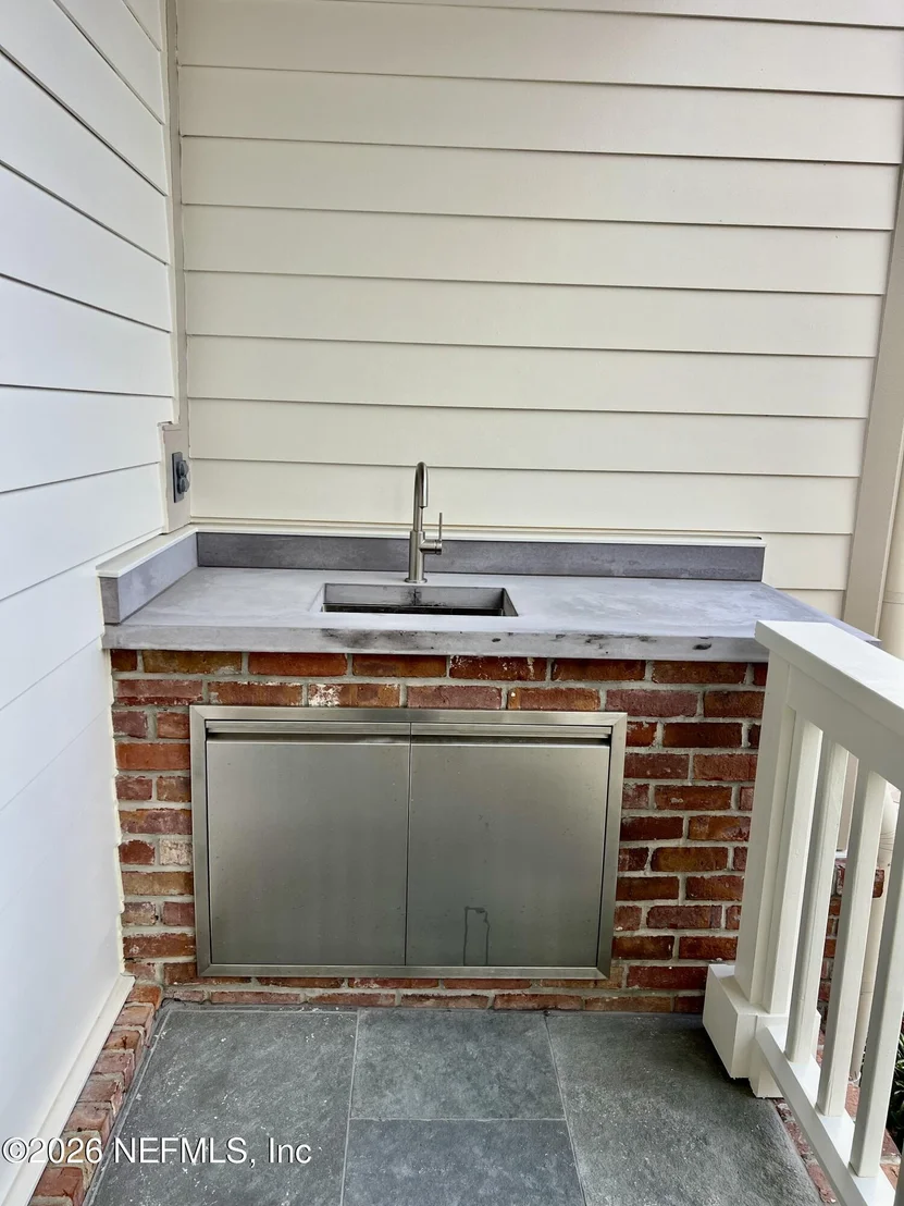 Photo of 1829 POWELL Place