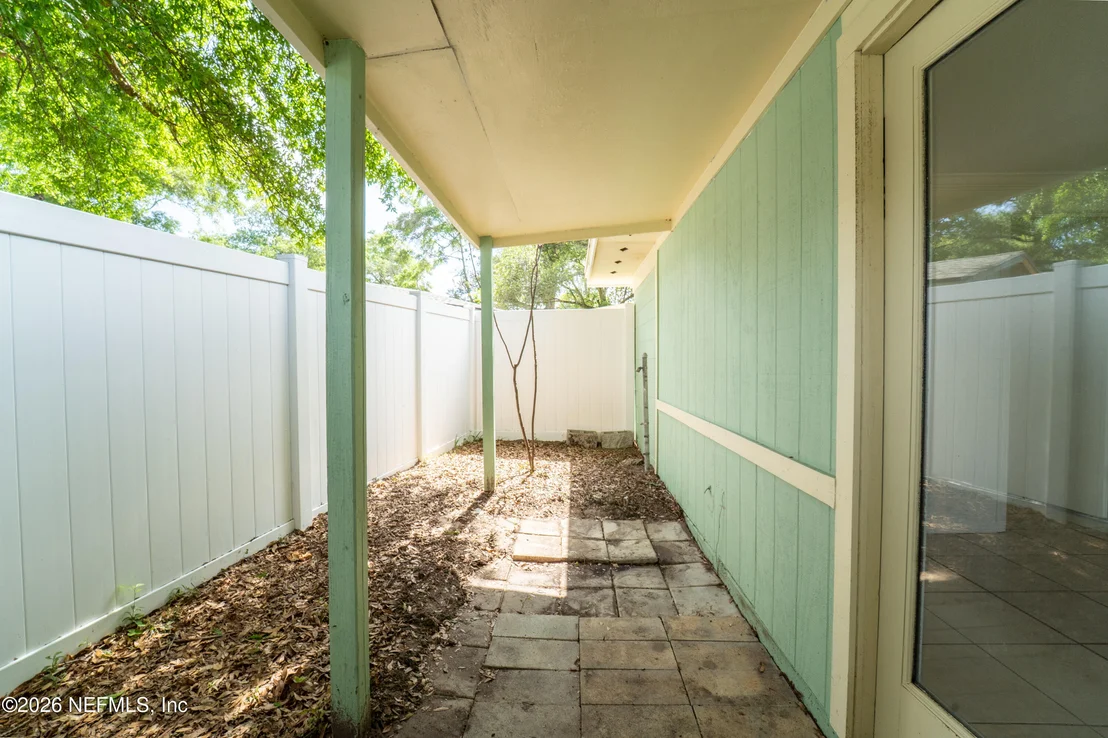 Photo of 5308 N RIVER Road