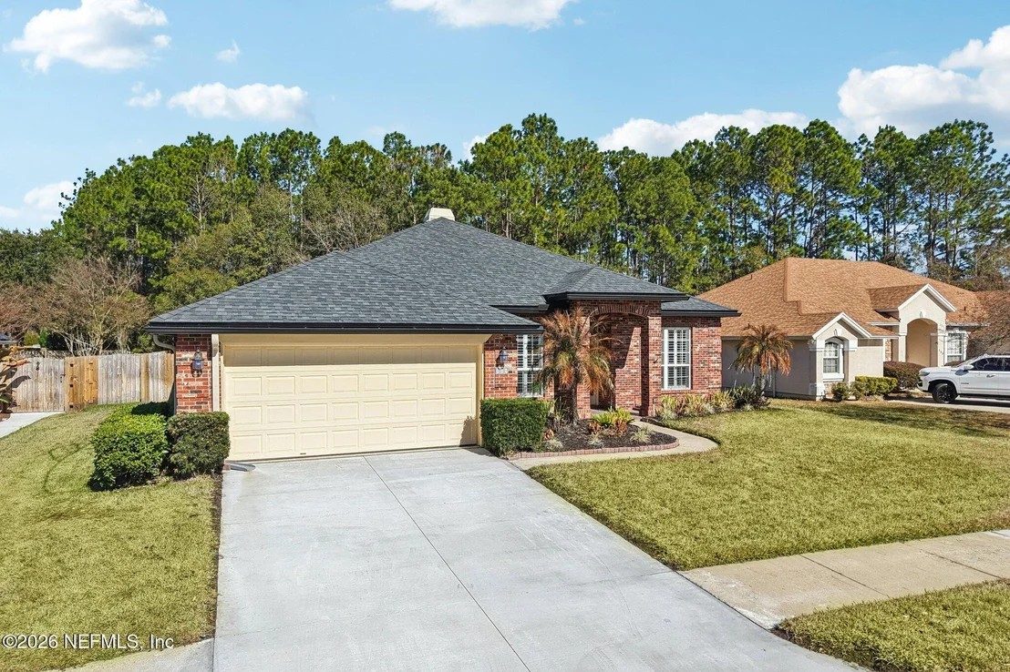 Photo of 145 LAKE RUN Boulevard