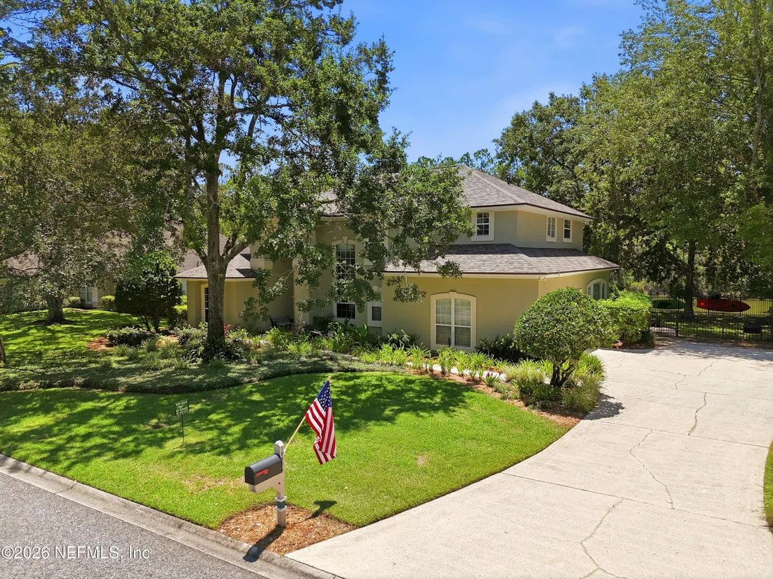 Photo of 1843 COMMODORE POINT Drive