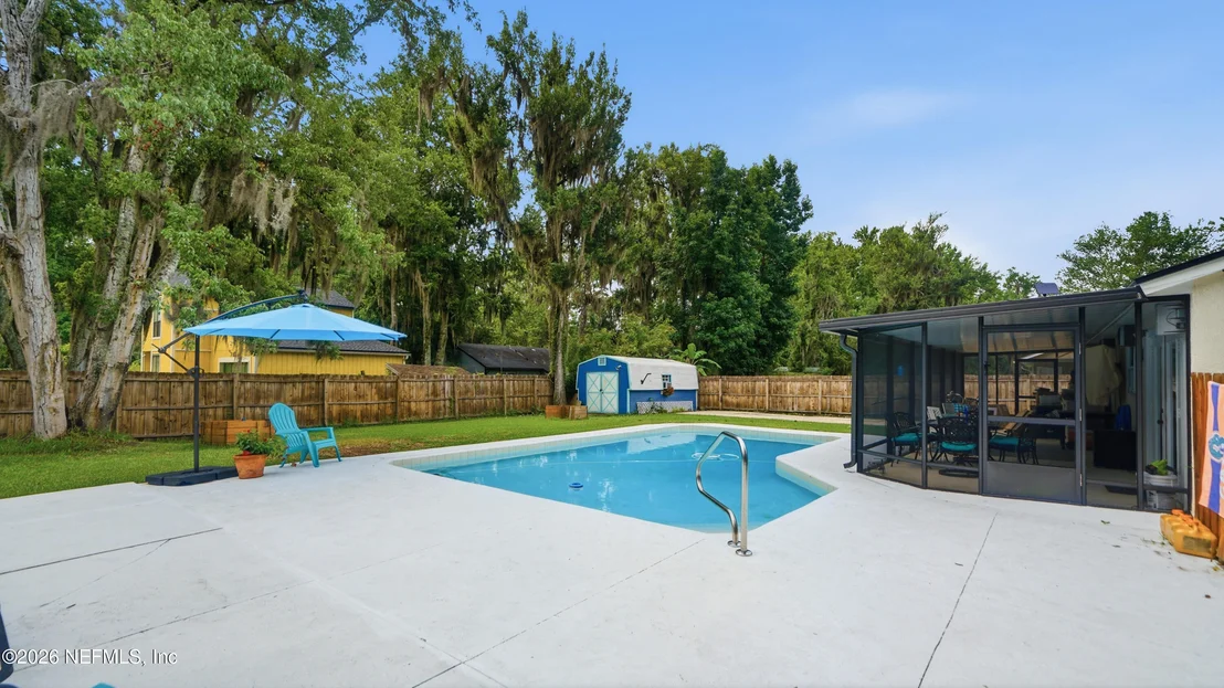 Photo of 1695 SANDY HOLLOW Loop