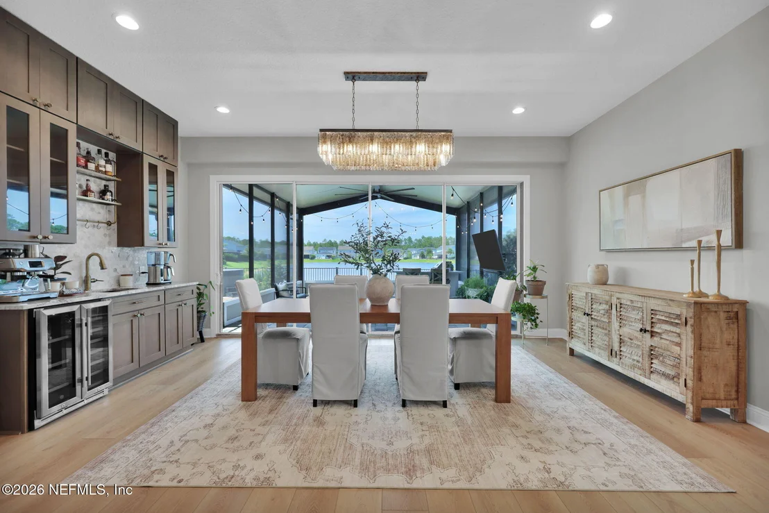 Photo of 473 PARKBLUFF Circle