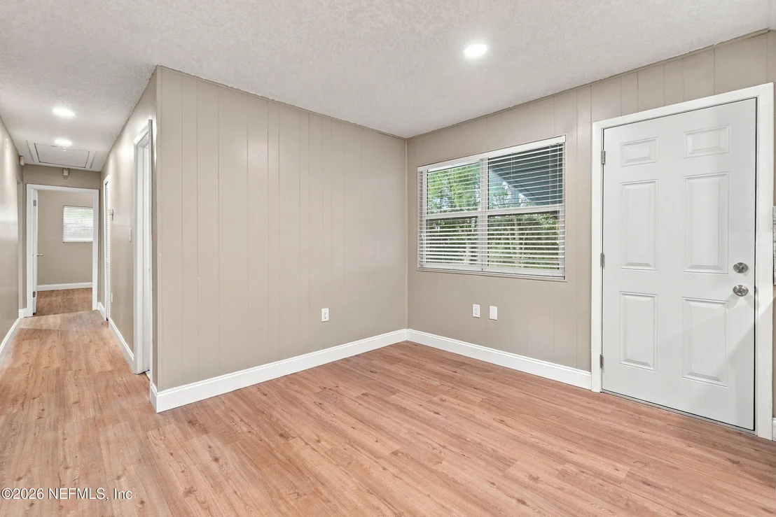 Photo of 11948 AARON Road