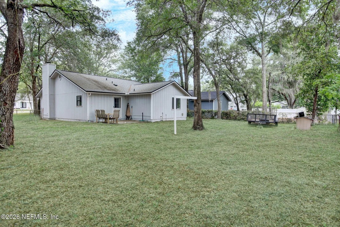 Photo of 12977 BEAUBIEN Road