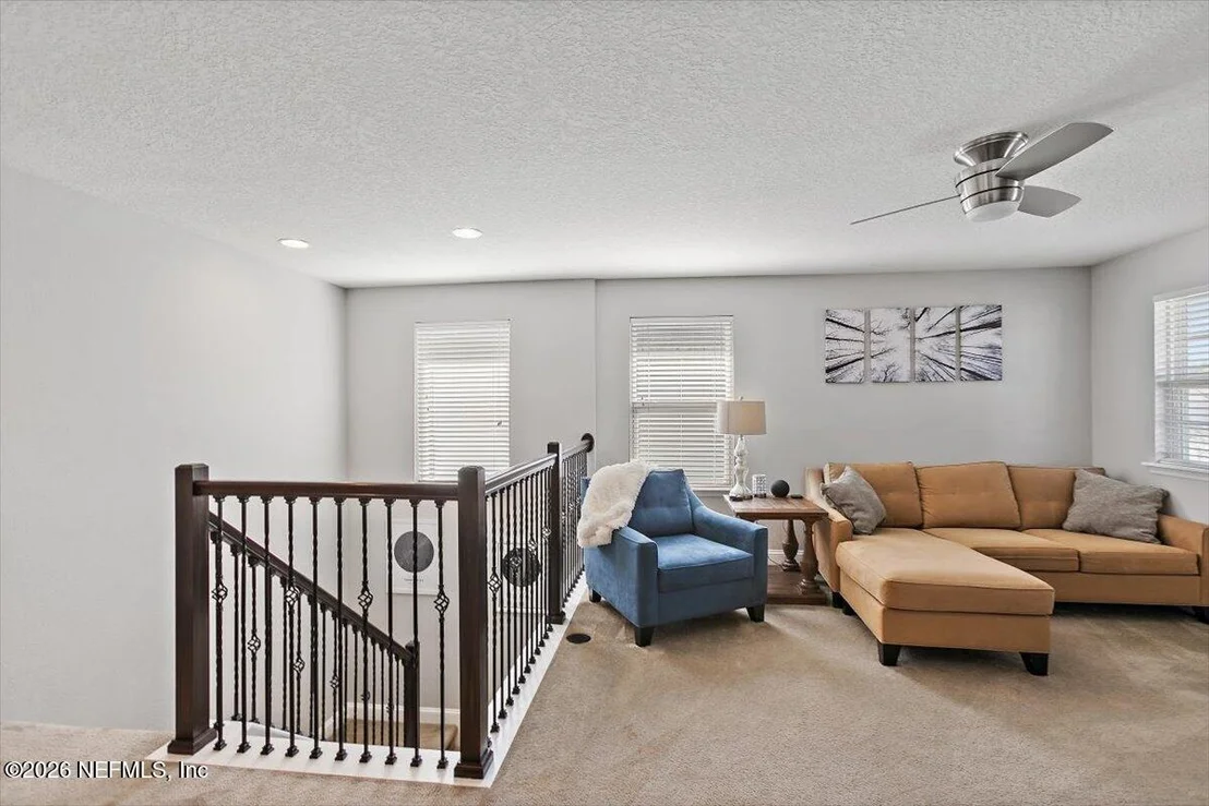 Photo of 16001 HUTTON Lane