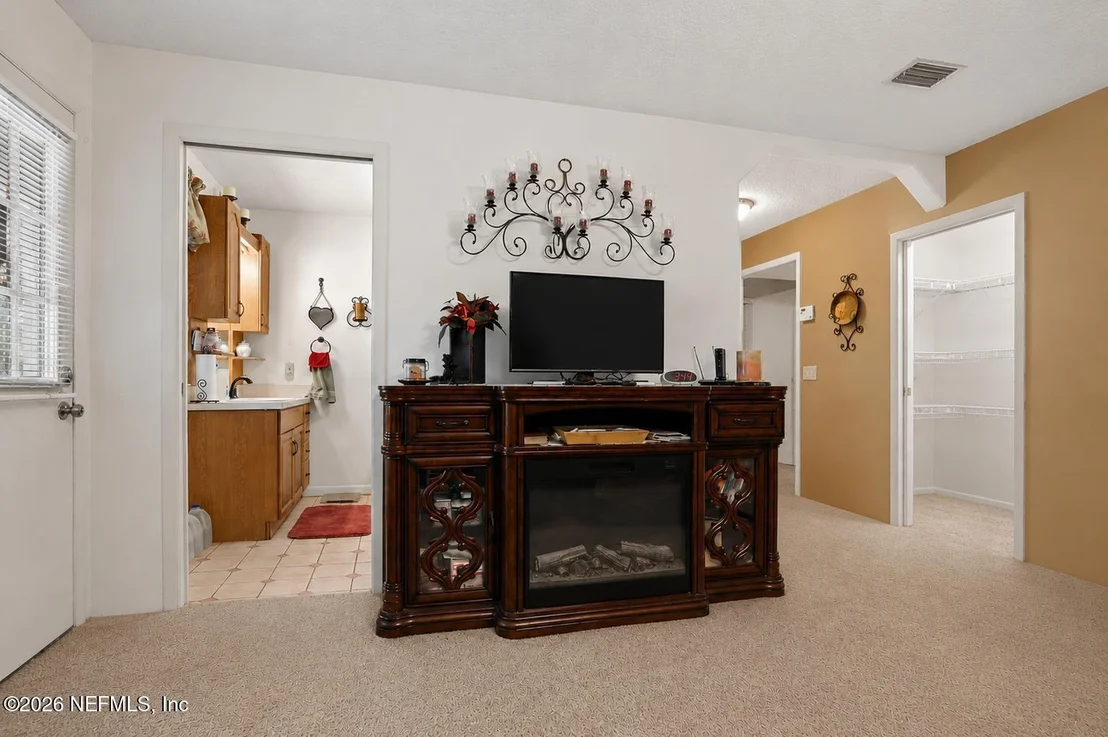 Photo of 1506 DOUBLETREE Road