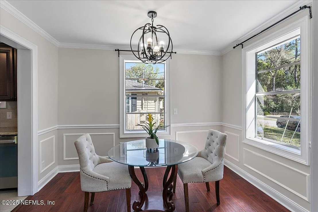 Photo of 1282 MACARTHUR Street