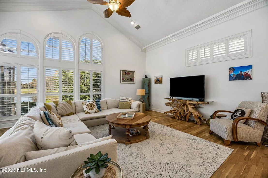 Photo of 285 LINKSIDE Circle