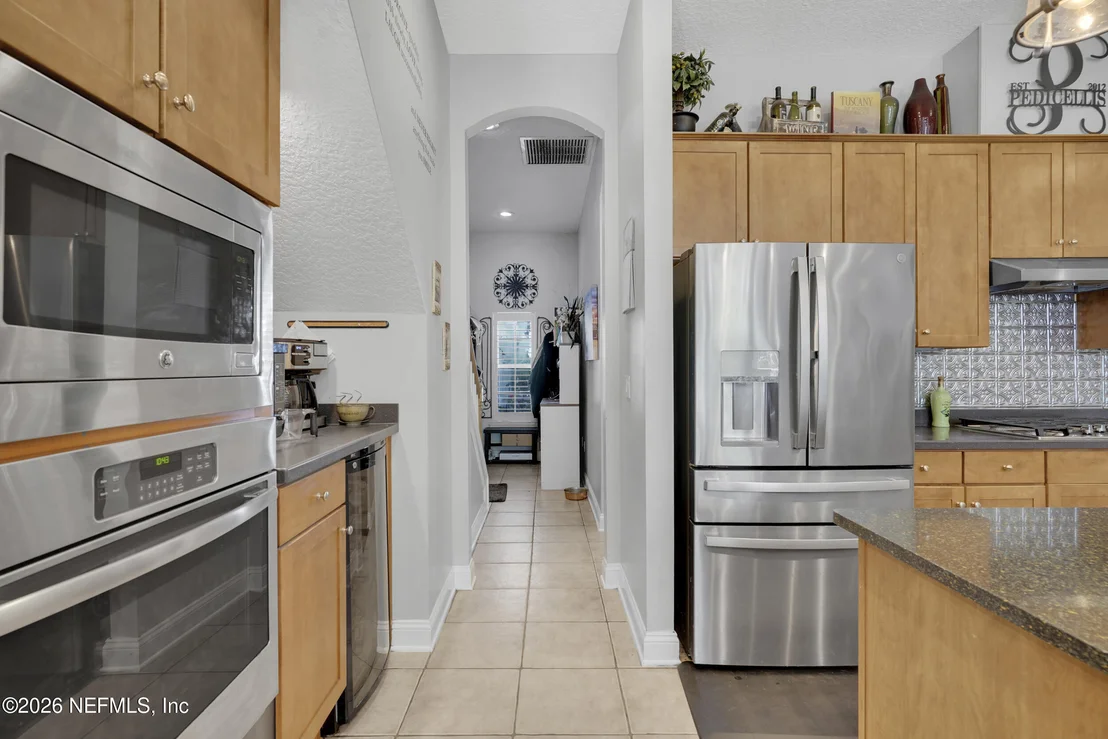 Photo of 198 PARKSIDE Drive