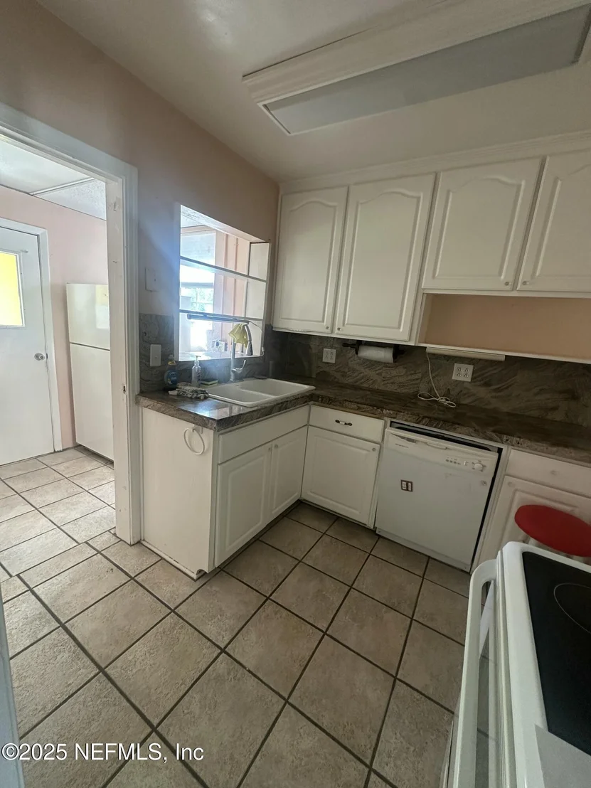 Photo of 411 OGLETHORPE Road
