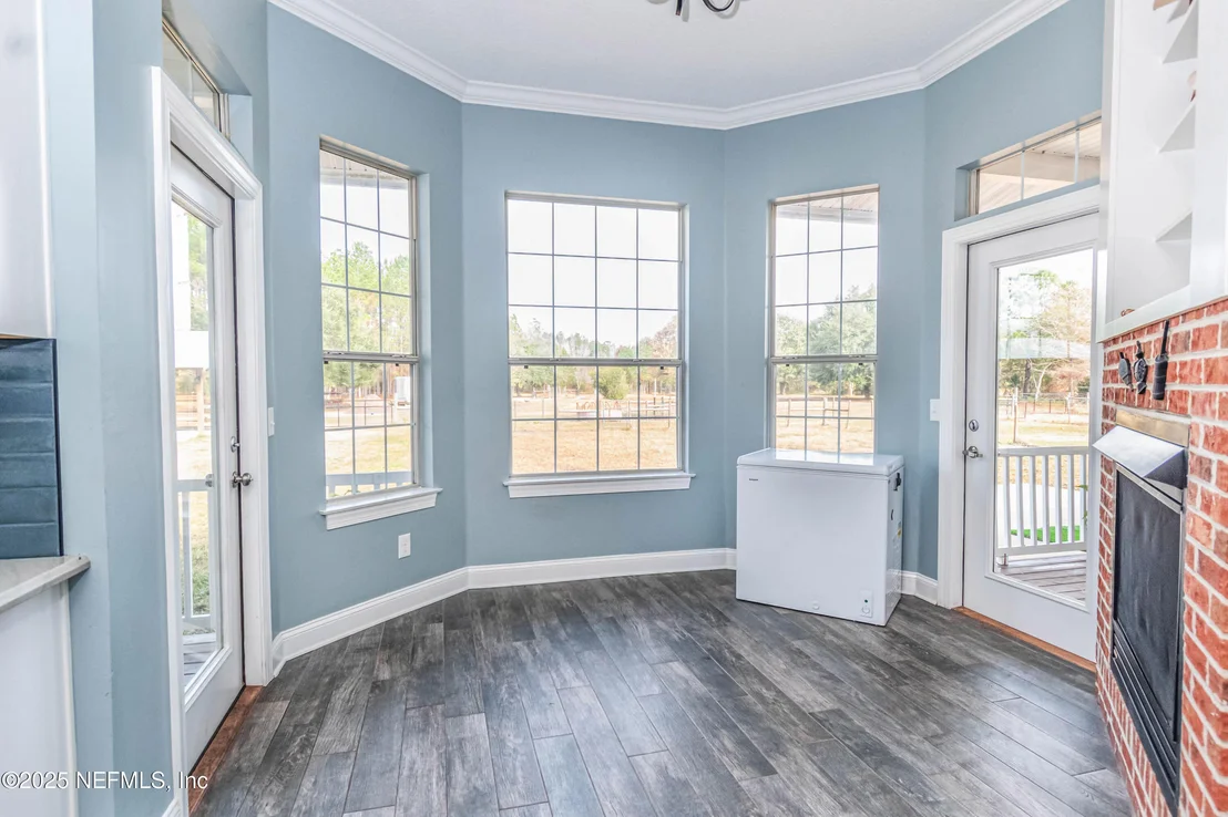 Photo of 8219 MUD LAKE Road