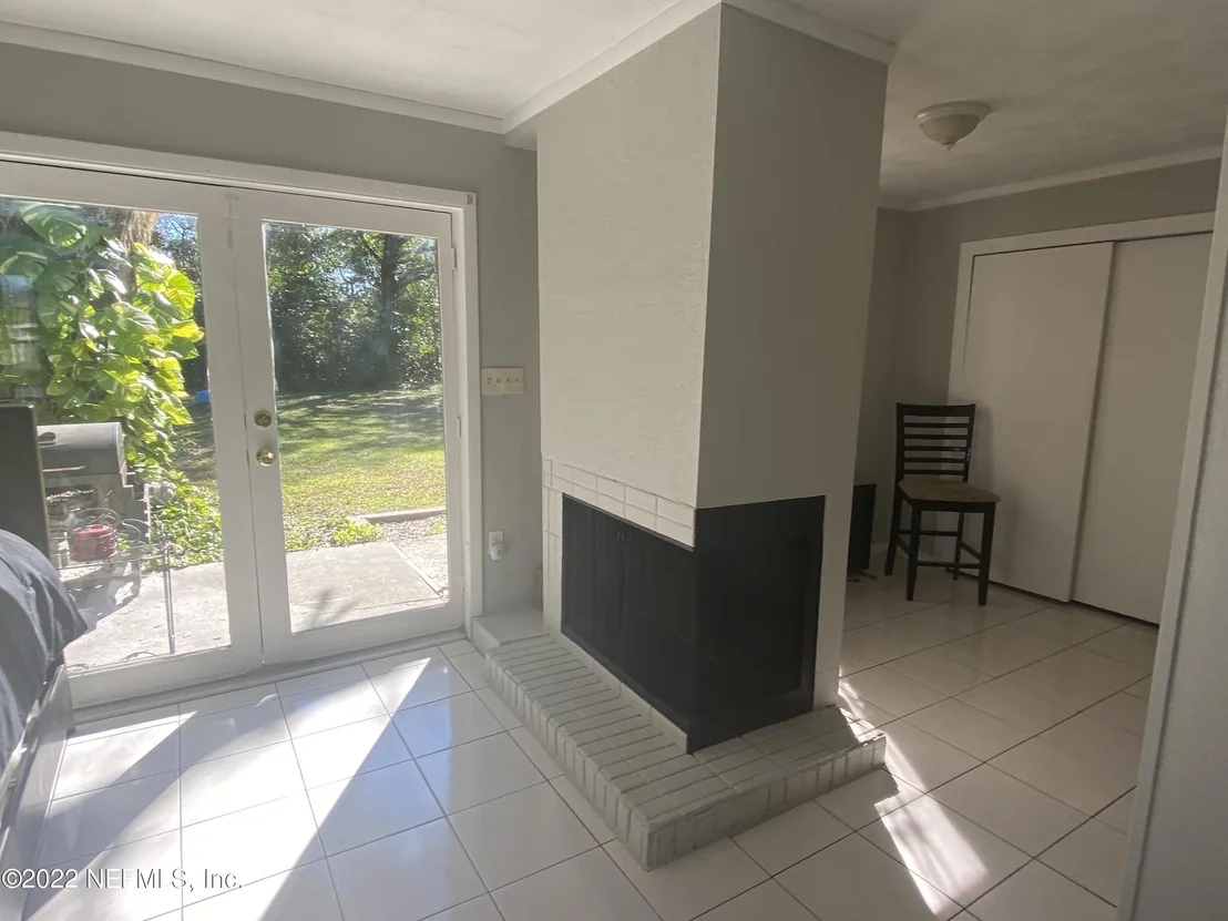Photo of 308 LINDEN Lane