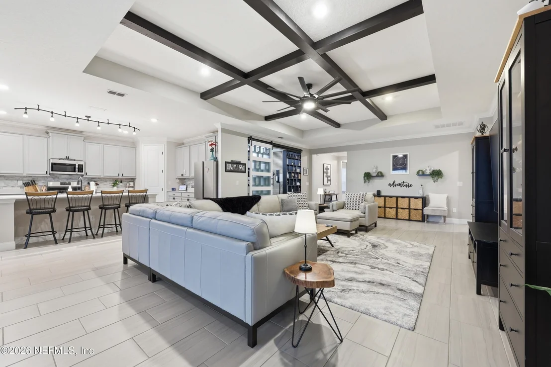 Photo of 392 BRYBAR Drive