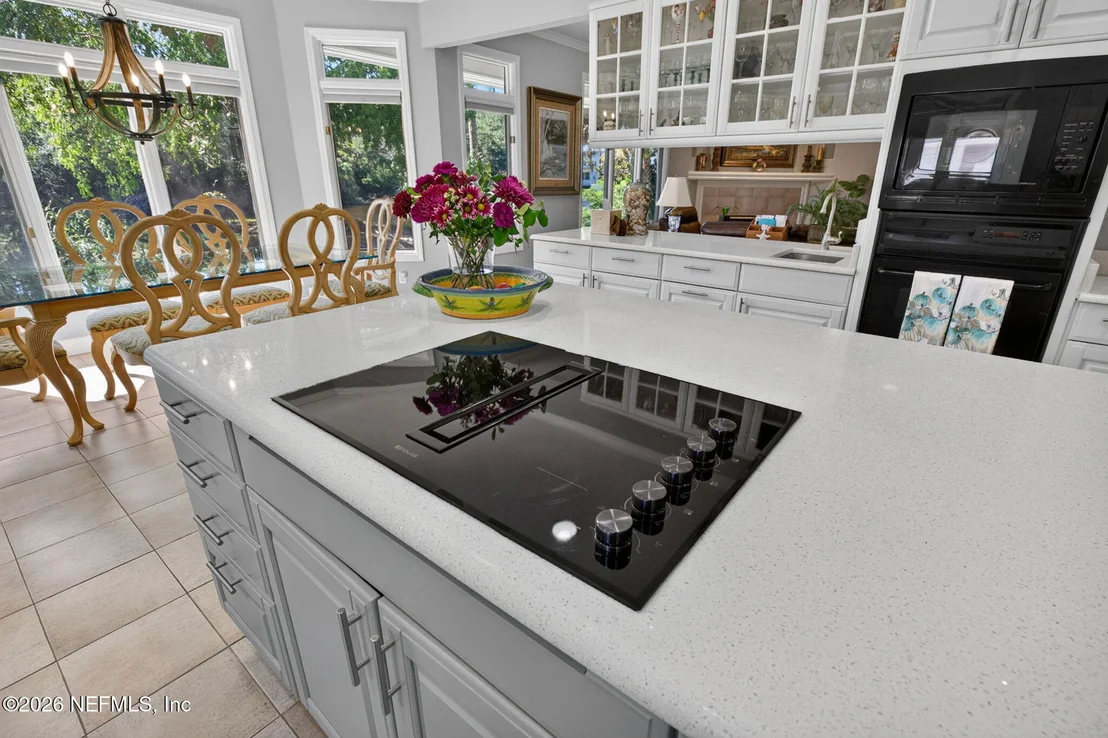 Photo of 2206 LAUGHING GULL Circle